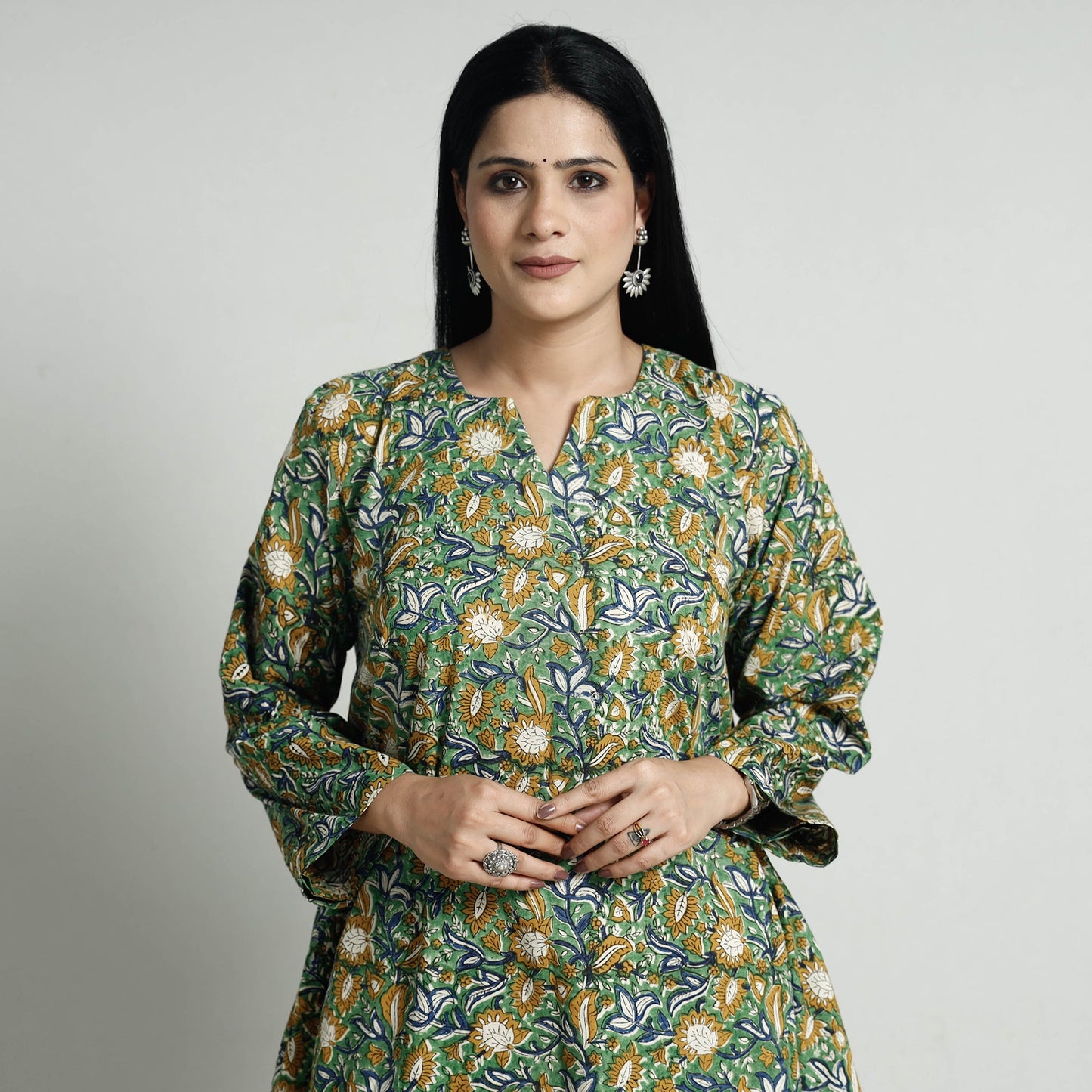 Buy Bagru Block Printed Cotton Kurta with Palazzo Set Online at iTokri.com