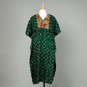 Buy Bandhani Tie-Dye Cotton Kaftan with Tie-Up Waist (Long) Online l iTokri.com