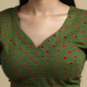 Buy Bandhani Tie-Dye Cotton Stitched Blouse Online at iTokri.com