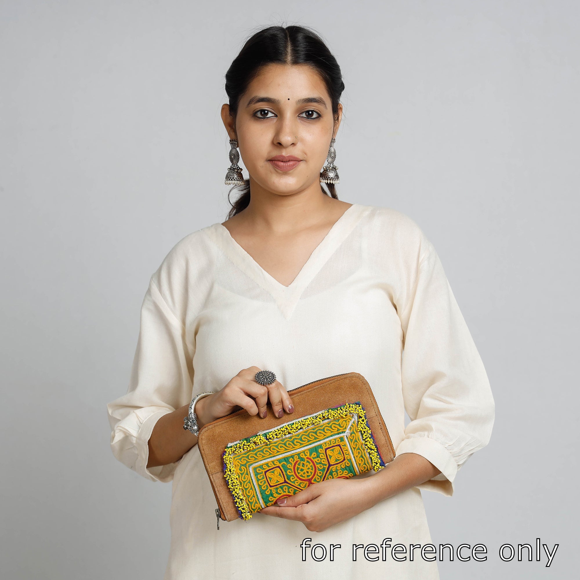 Green Banjara Vintage Embroidery Beadwork Suede Leather Wallet