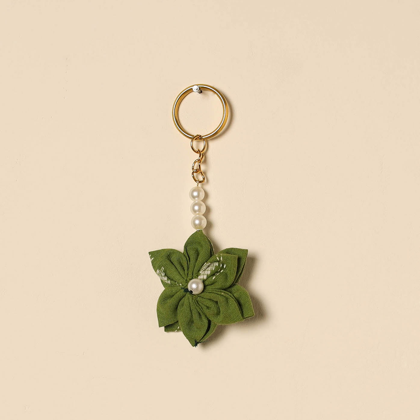 Beaded fabart flower keychain 12 - handcrafted