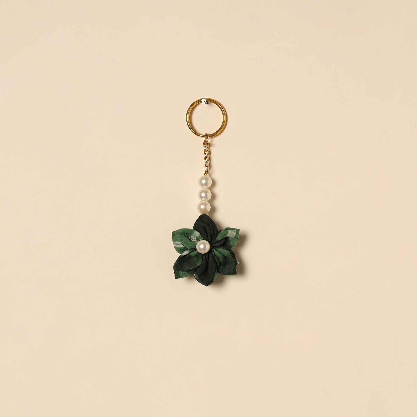 Beaded fabart flower keychain 25 - handcrafted