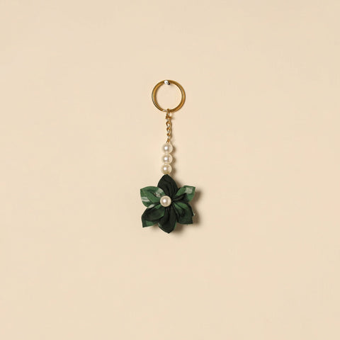 Beaded fabart flower keychain 25 - handcrafted