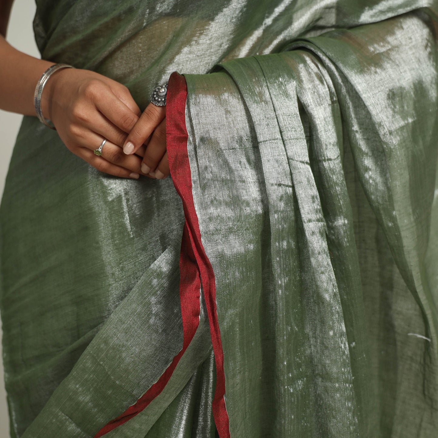 Buy Green Bengal Fine Tissue Zari Saree Online at iTokri.com