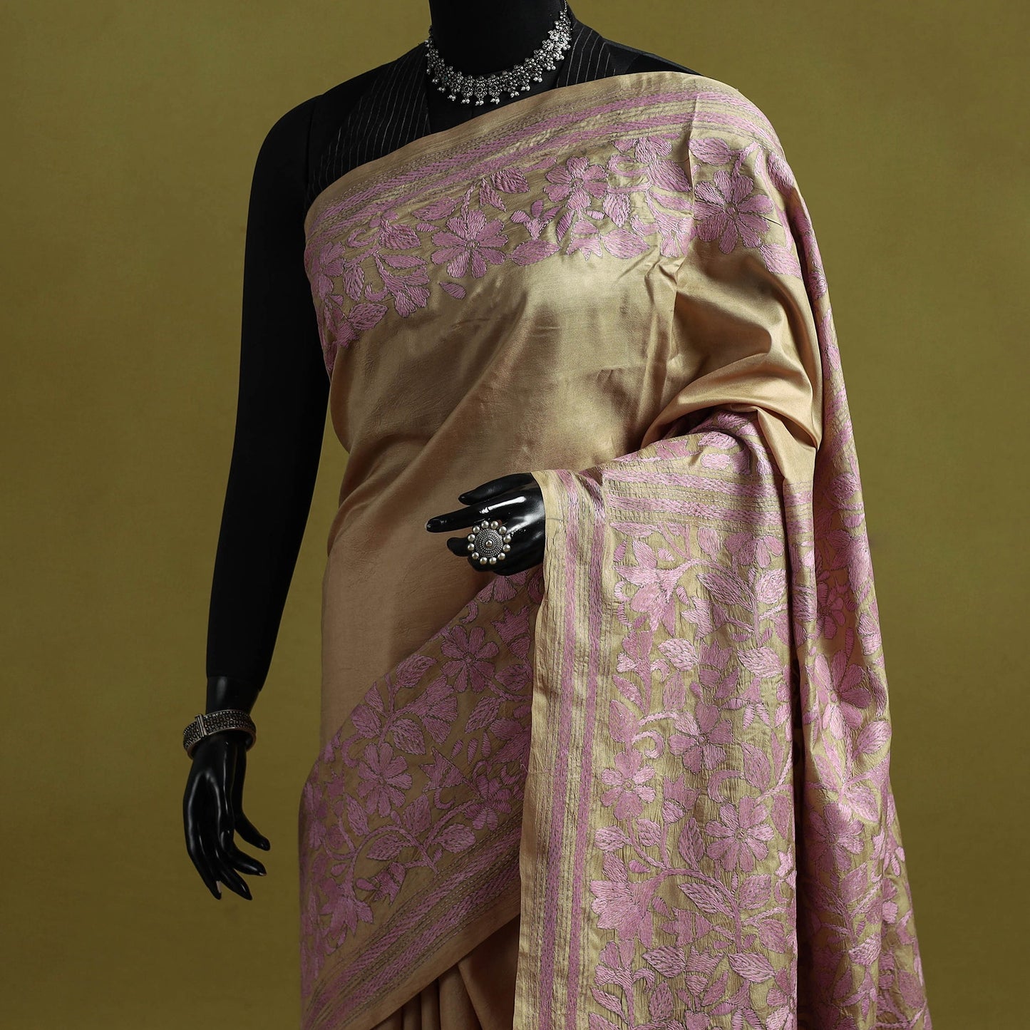 Bengal hand embroidery bangalore silk handloom kantha saree