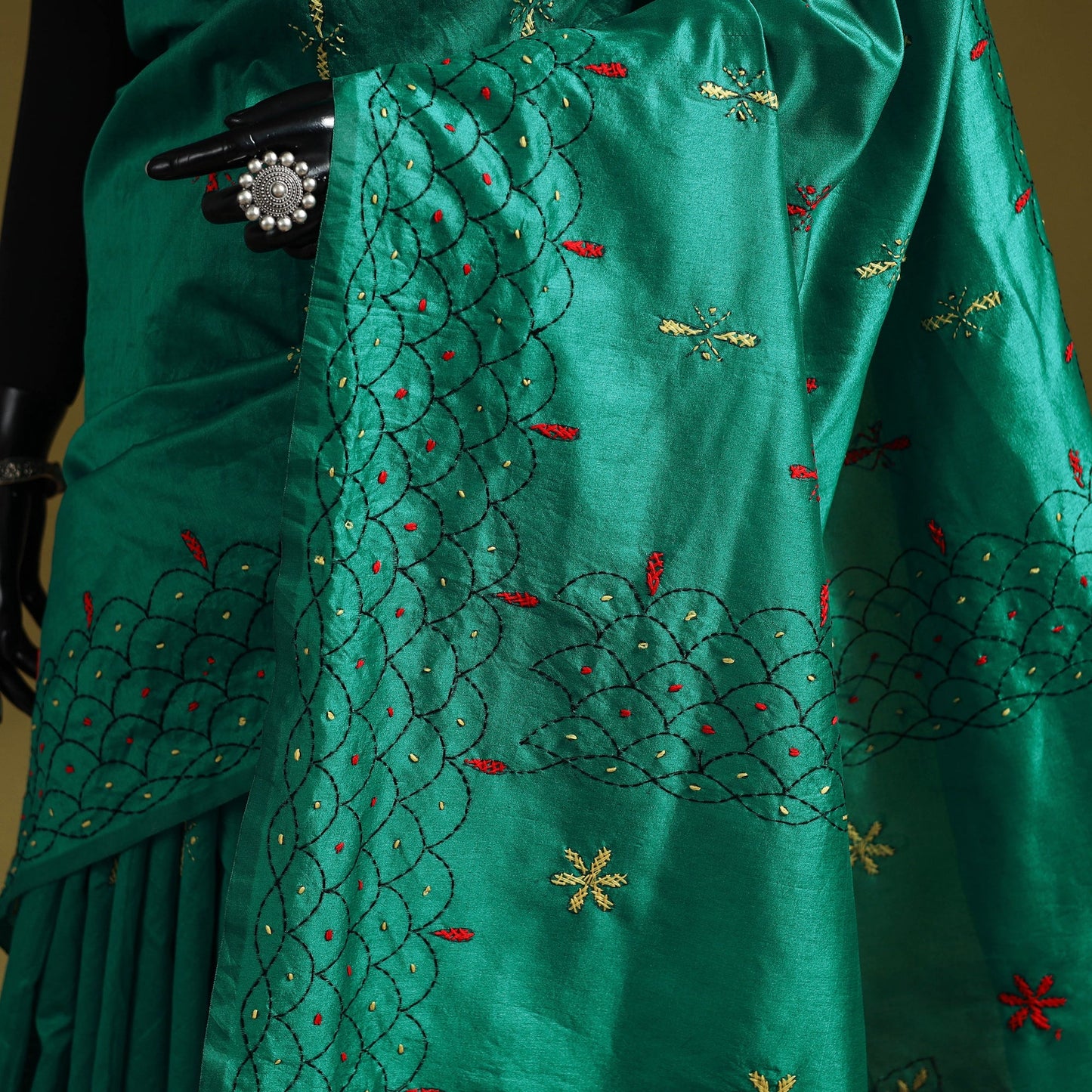 Bengal hand embroidery silk nakshi kantha saree 30