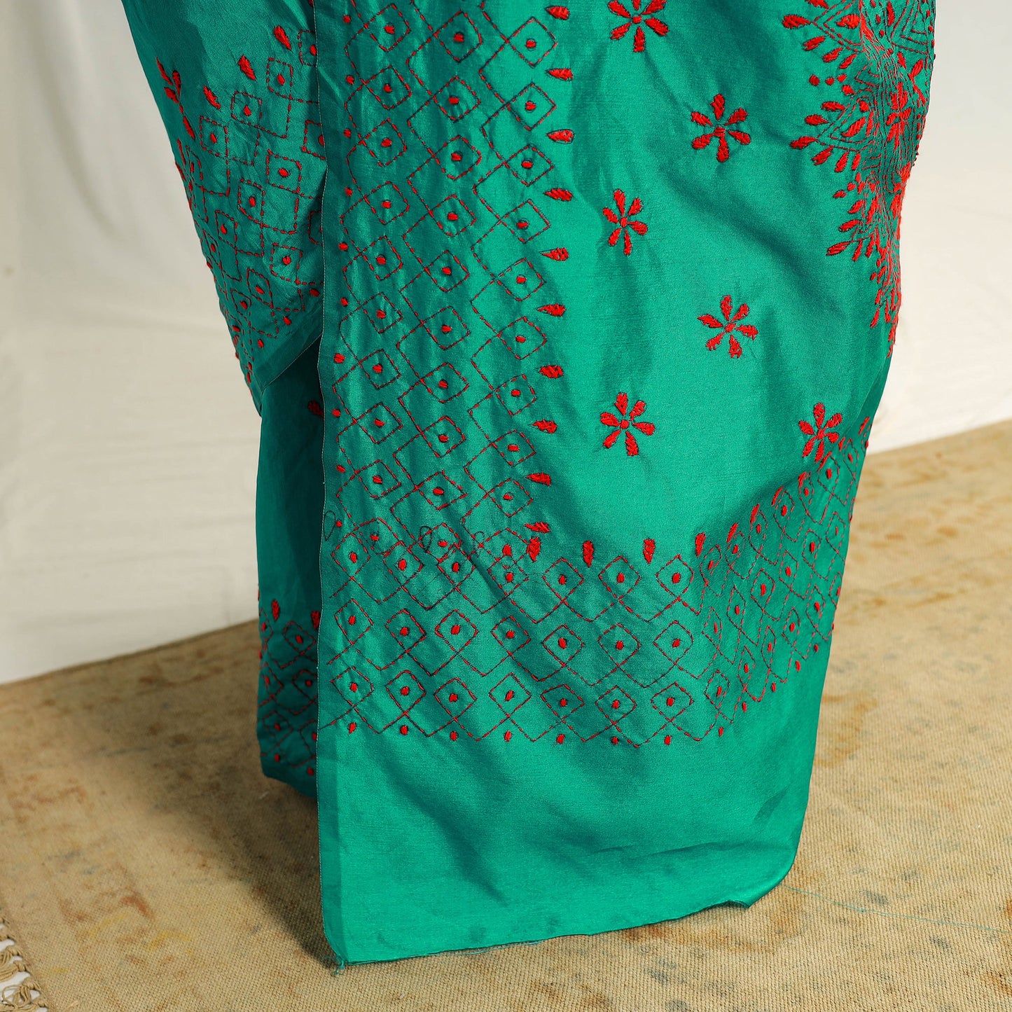  Buy Green Bengal Hand Embroidery Silk Nakshi Kantha Saree