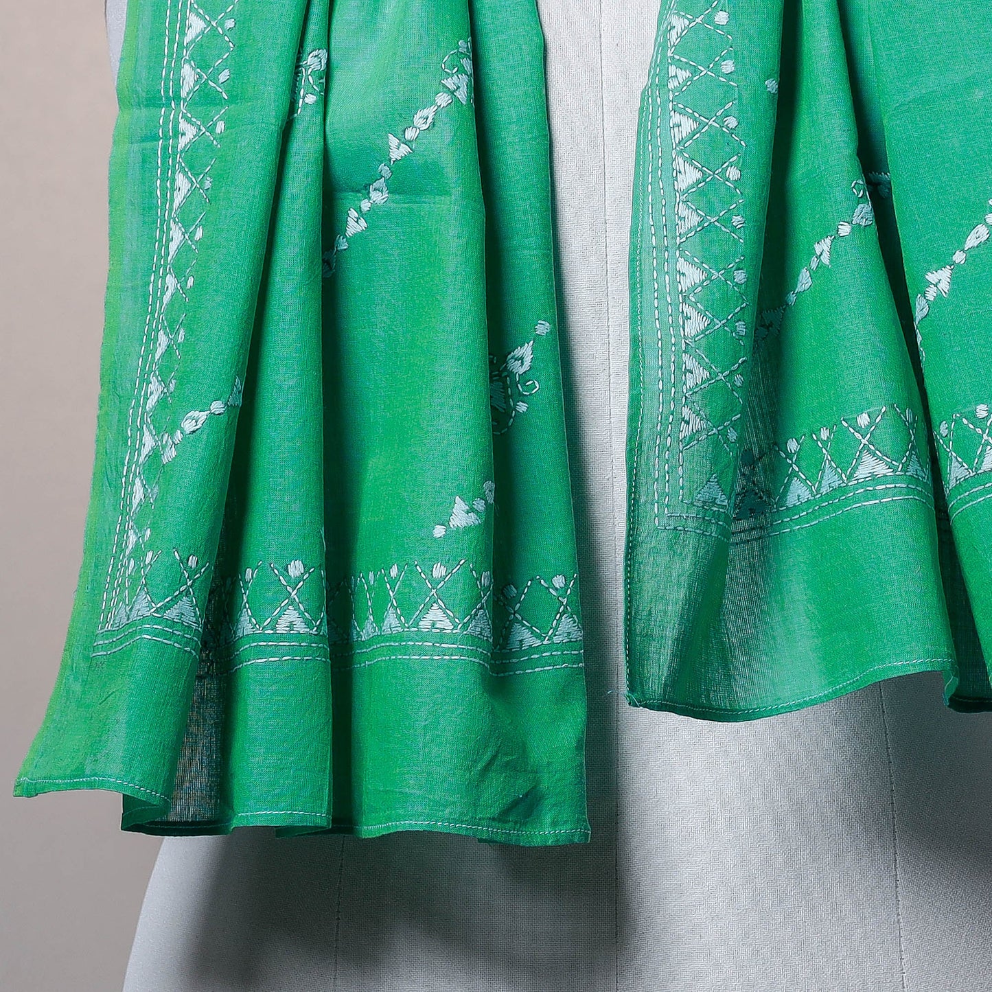 Buy Bengal Kantha Embroidered Cotton Handloom Stole 04 Online at iTokri.com