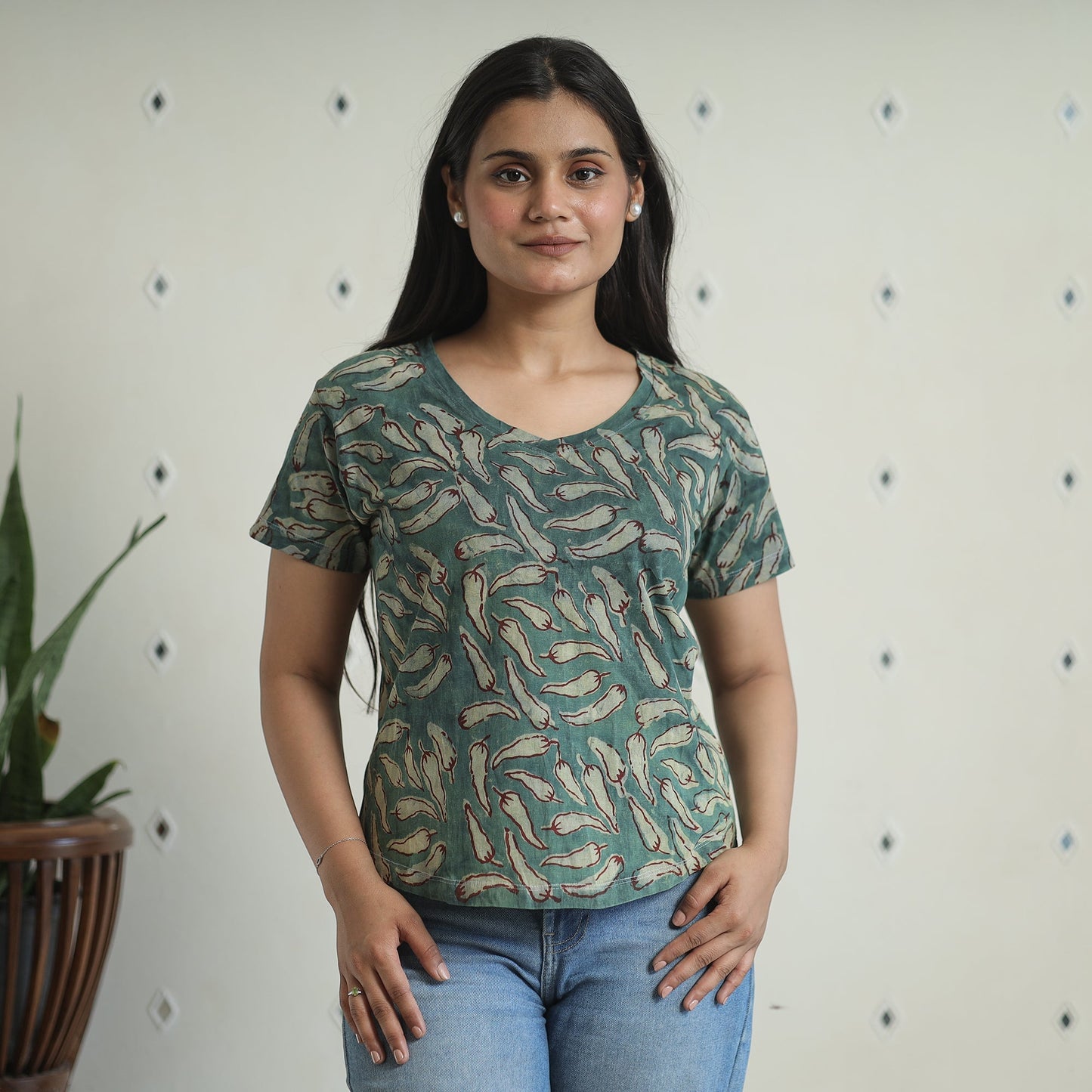  Bindaas Block Art Printed Cotton Women V Neck T-shirt 11 