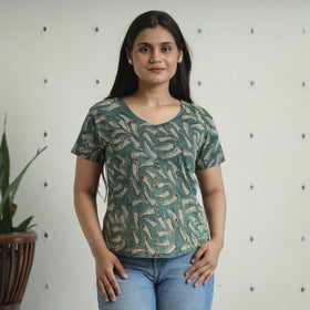  Bindaas Block Art Printed Cotton Women V Neck T-shirt 11 