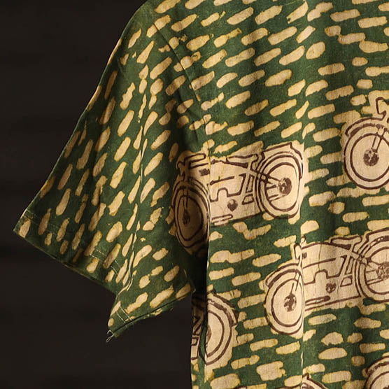  Block Art Prints Natural Dyed Cotton Round Neck T-shirt Online at iTokri.com