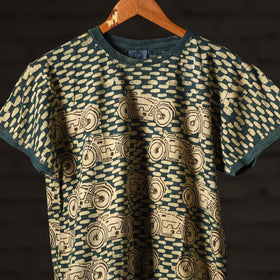 Green - bindaas natural dyed art round neck t-shirt in pure