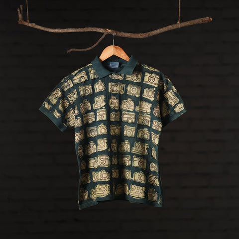 Buy Bindaas Natural Dyed Art Block Print Polo Collar T-shirt in Pure Cotton Online at iTokri.com