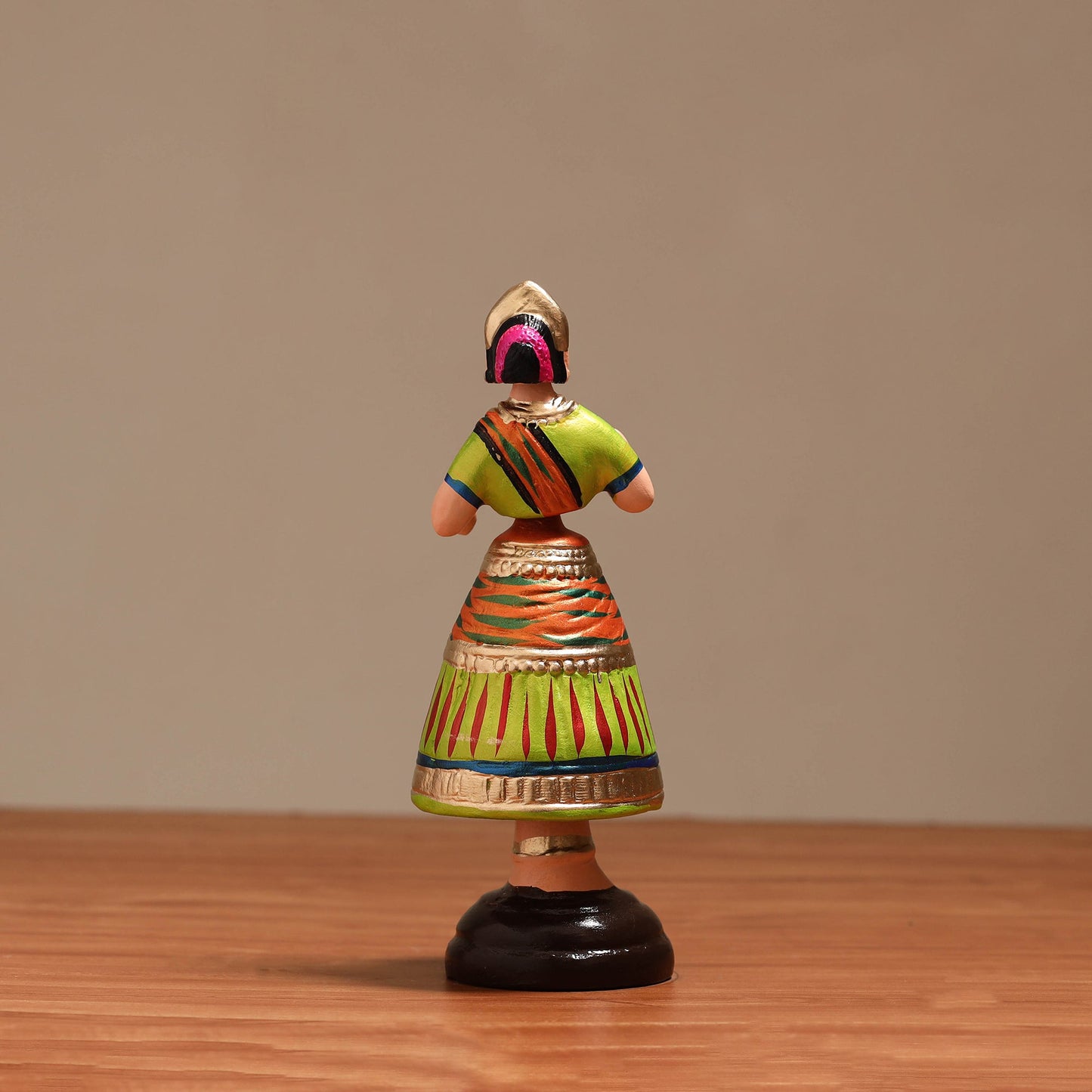 Bobble head thanjavur traditional dancing doll 05