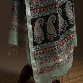 Chanderi silk bagh natural dyed dupatta with zari border 10