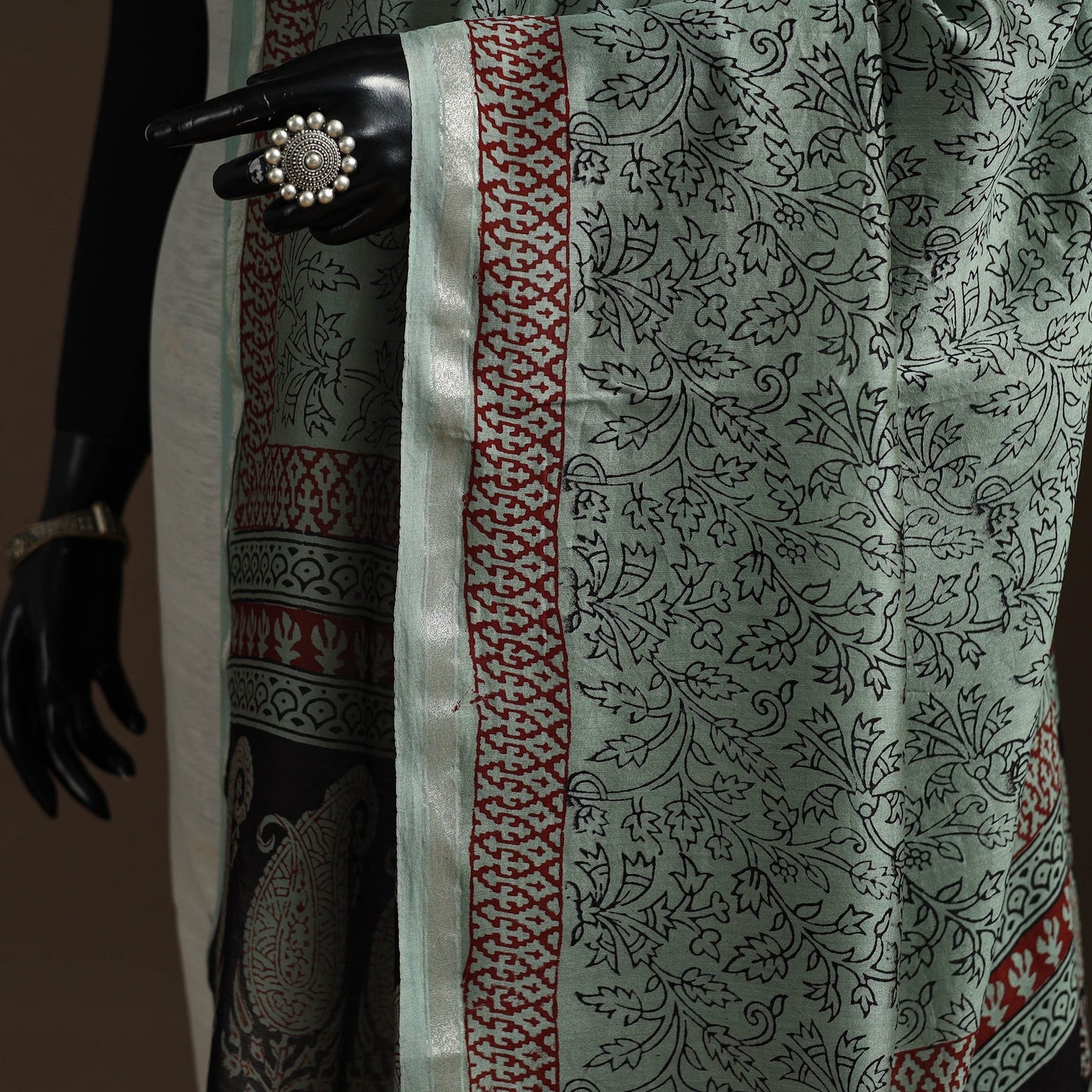 Chanderi silk bagh natural dyed dupatta with zari border 10