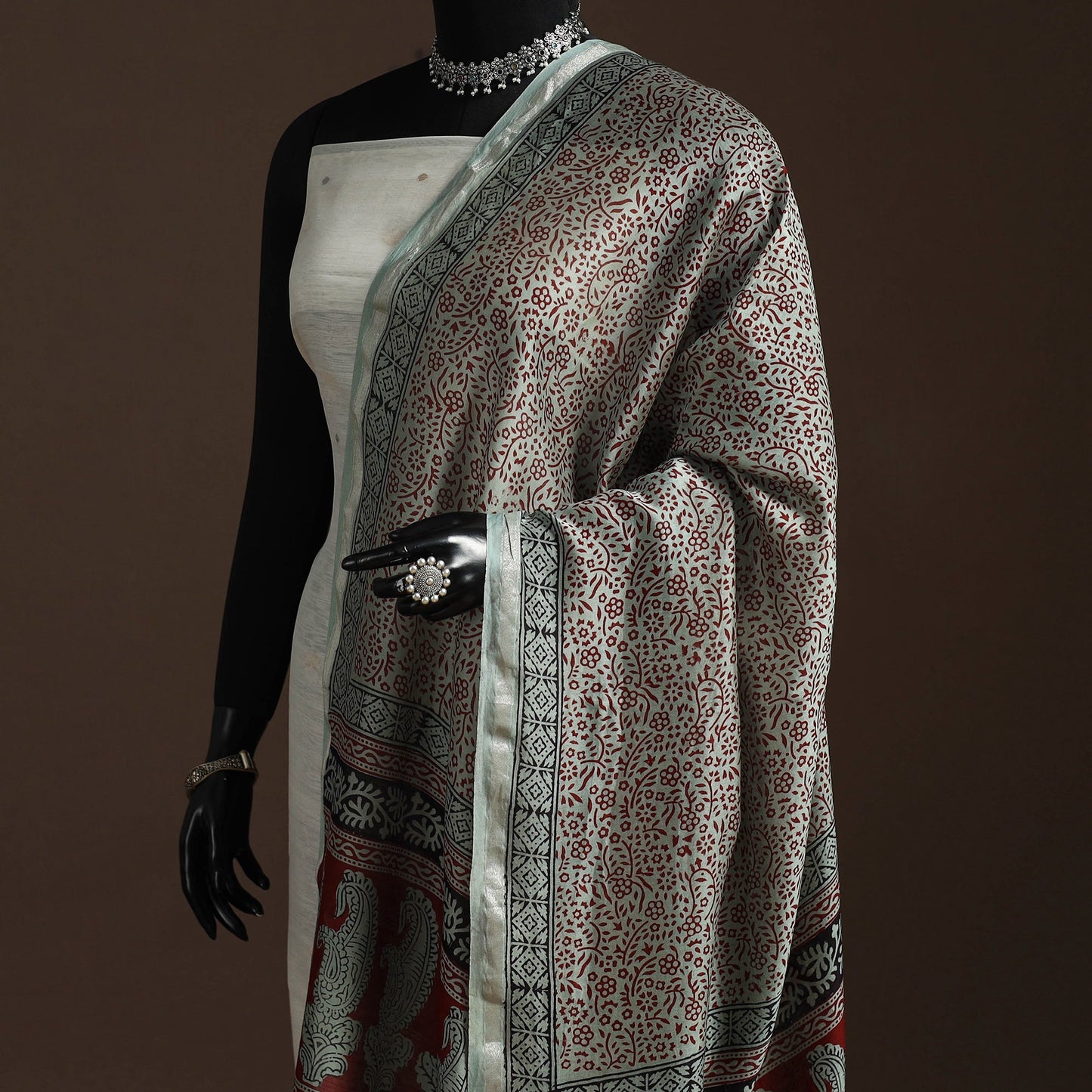 Chanderi silk bagh natural dyed dupatta with zari border 11