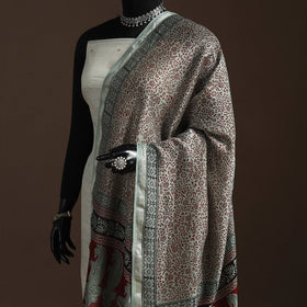 Chanderi silk bagh natural dyed dupatta with zari border 11