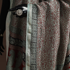 Chanderi silk bagh natural dyed dupatta with zari border 11