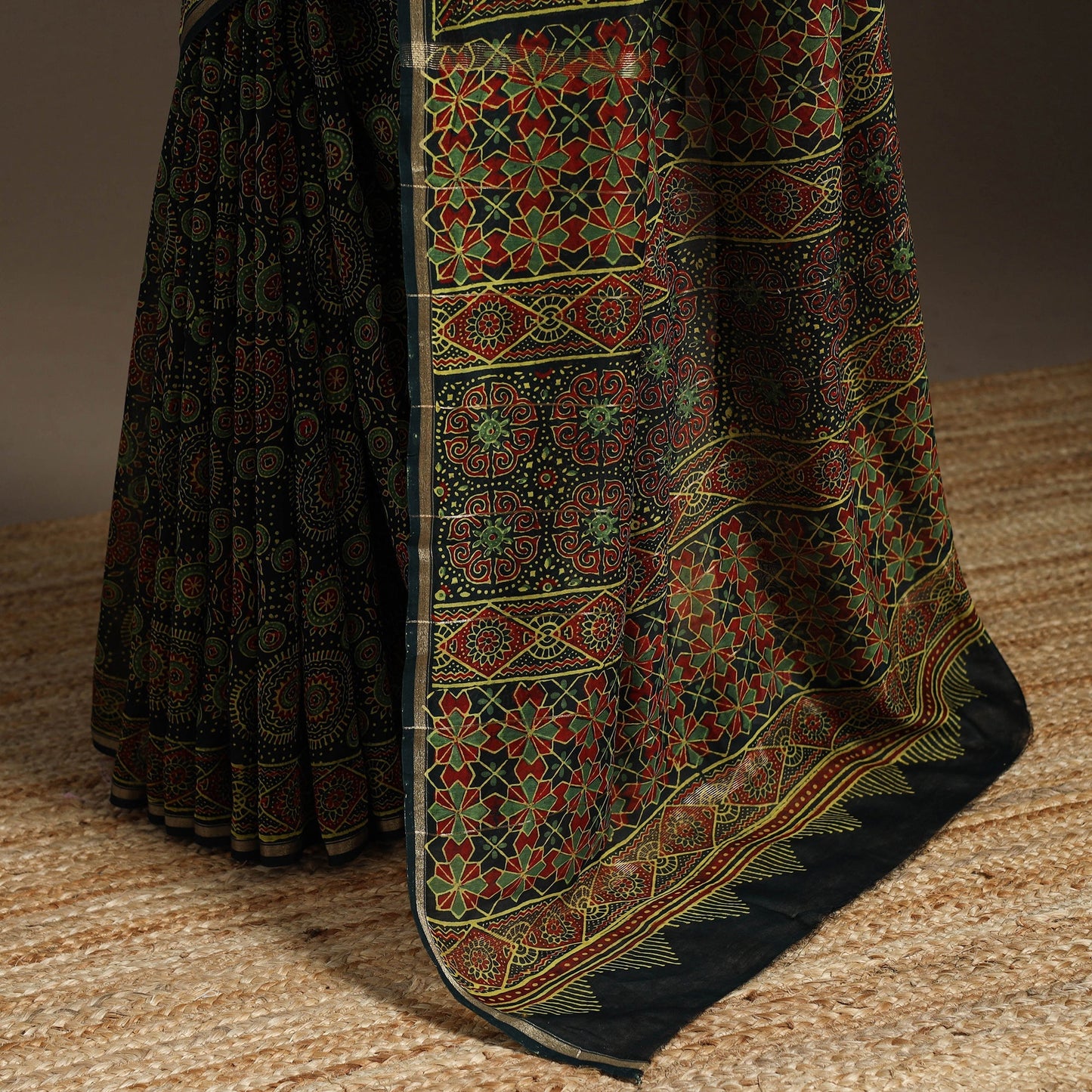 Chanderi silk hand bagru saree with zari border 03