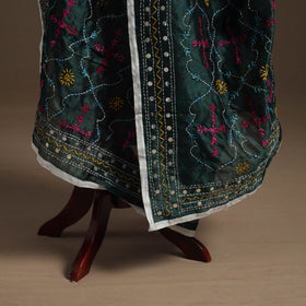 Green - chanderi silk hand embroidery phulkari dupatta 39
