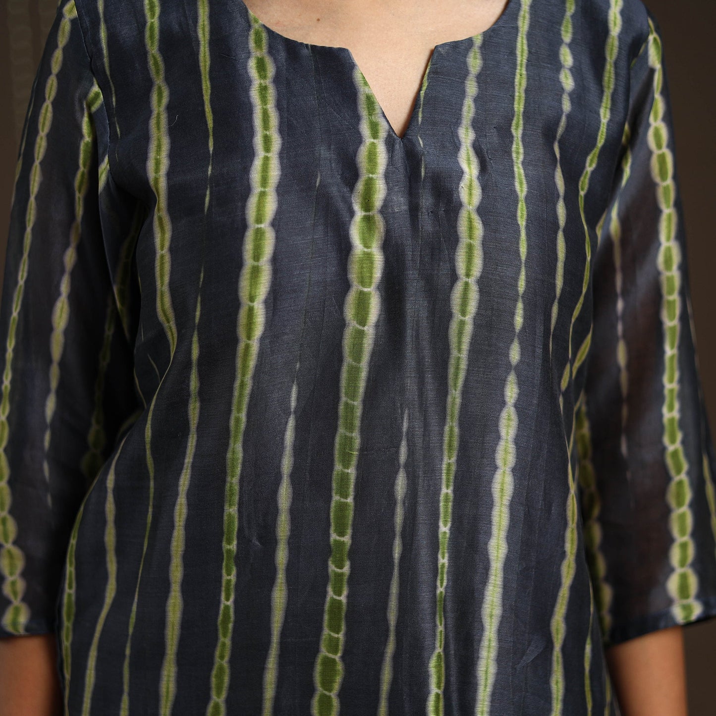 Green - chanderi silk shibori kurta set (set of 3) 09