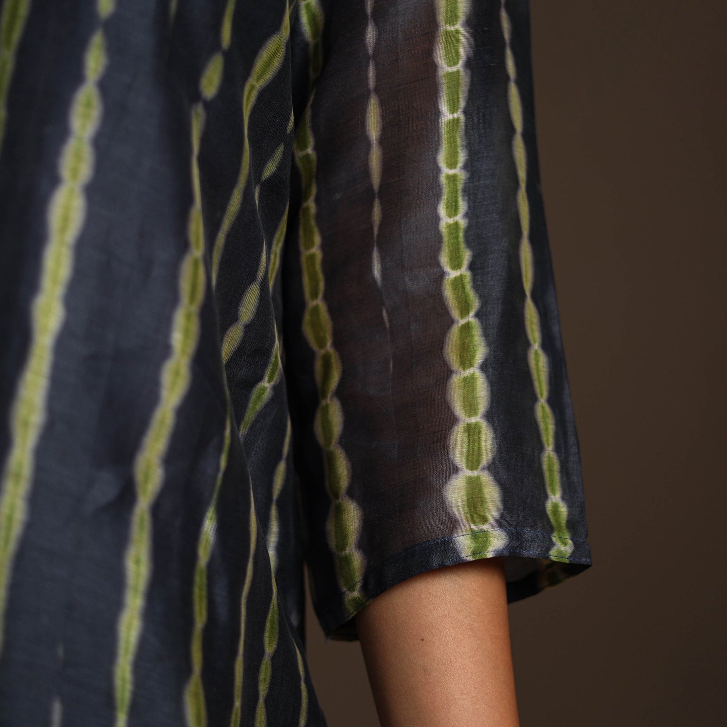 Green - chanderi silk shibori kurta set (set of 3) 09