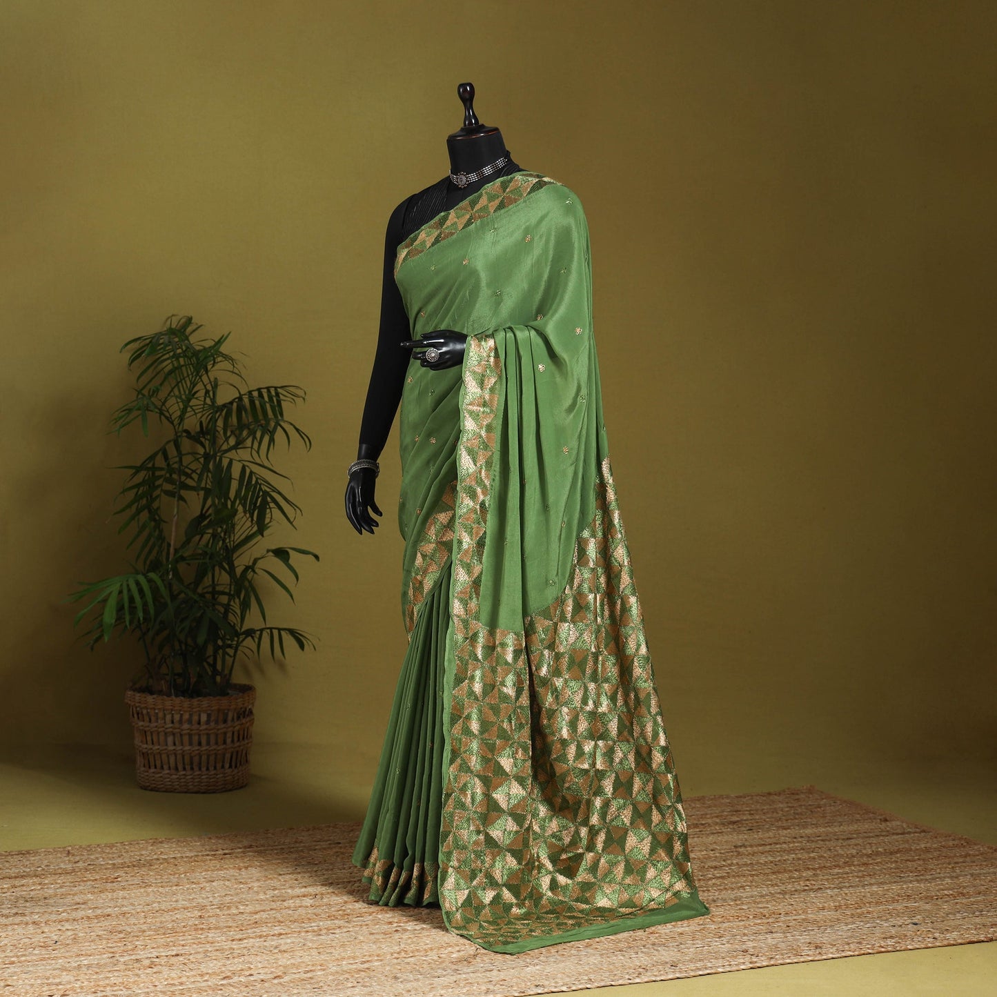 Green - chinon silk hand embroidery phulkari saree 08