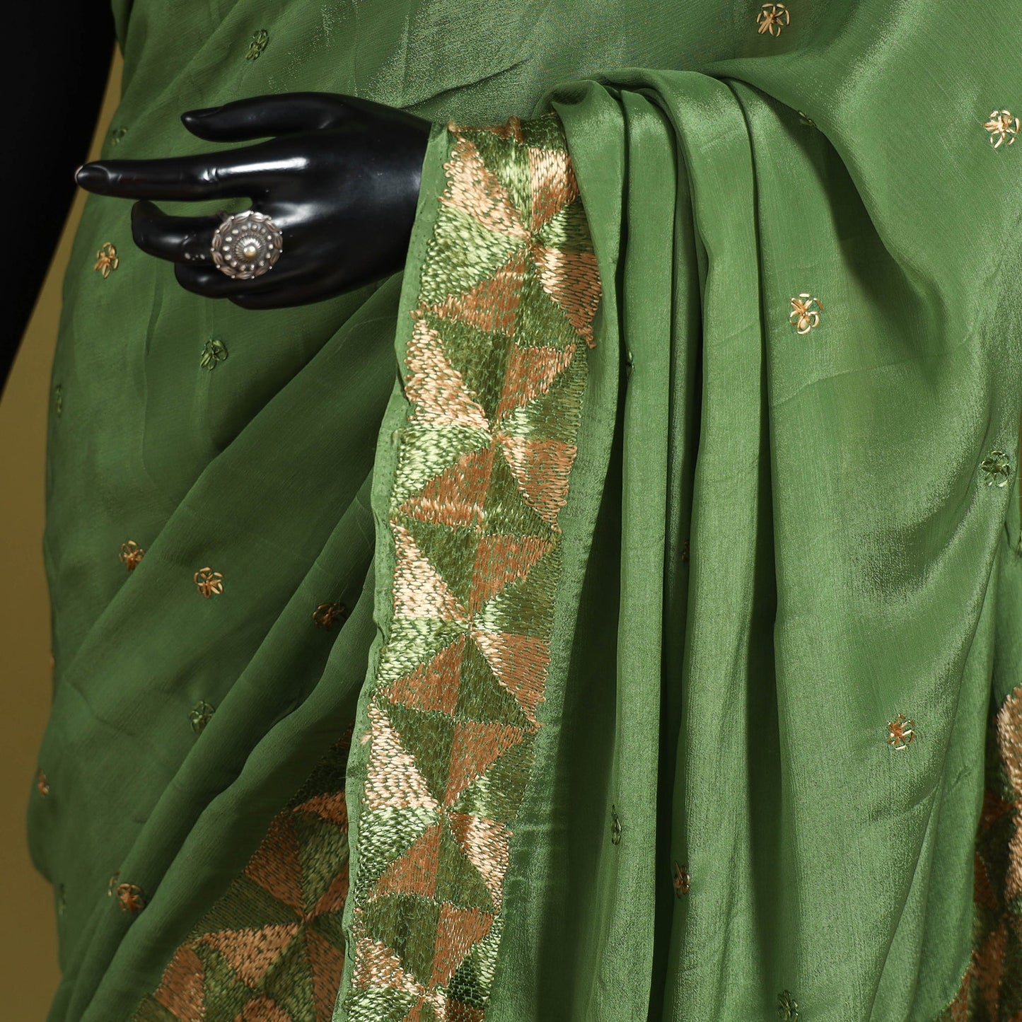 Green - chinon silk hand embroidery phulkari saree 08