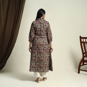 Collared Neck Buttoned Down Green Batik Print Cotton Kurta for Women