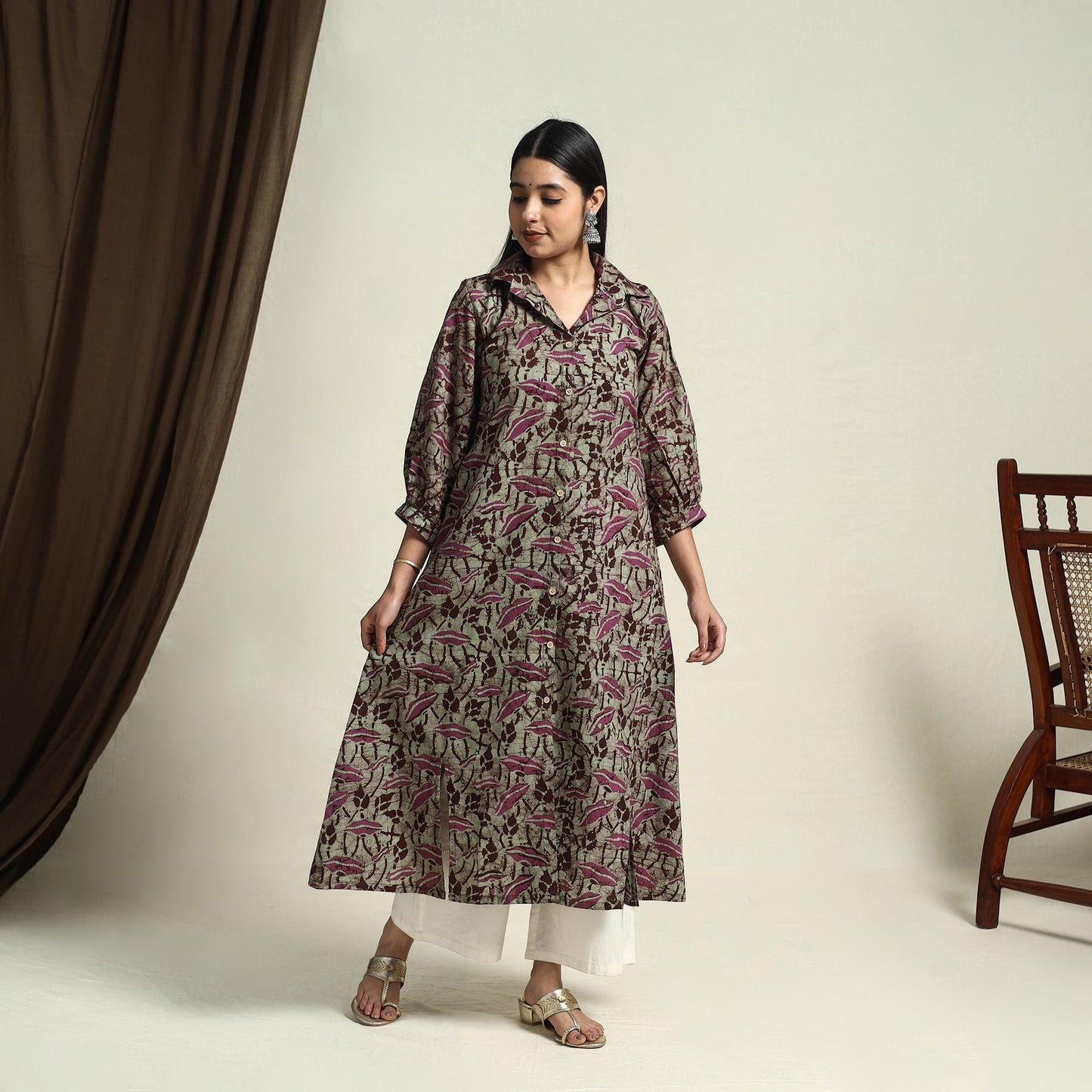 Collared Neck Buttoned Down Green Batik Print Cotton Kurta for Women