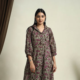 Collared Neck Buttoned Down Green Batik Print Cotton Kurta for Women
