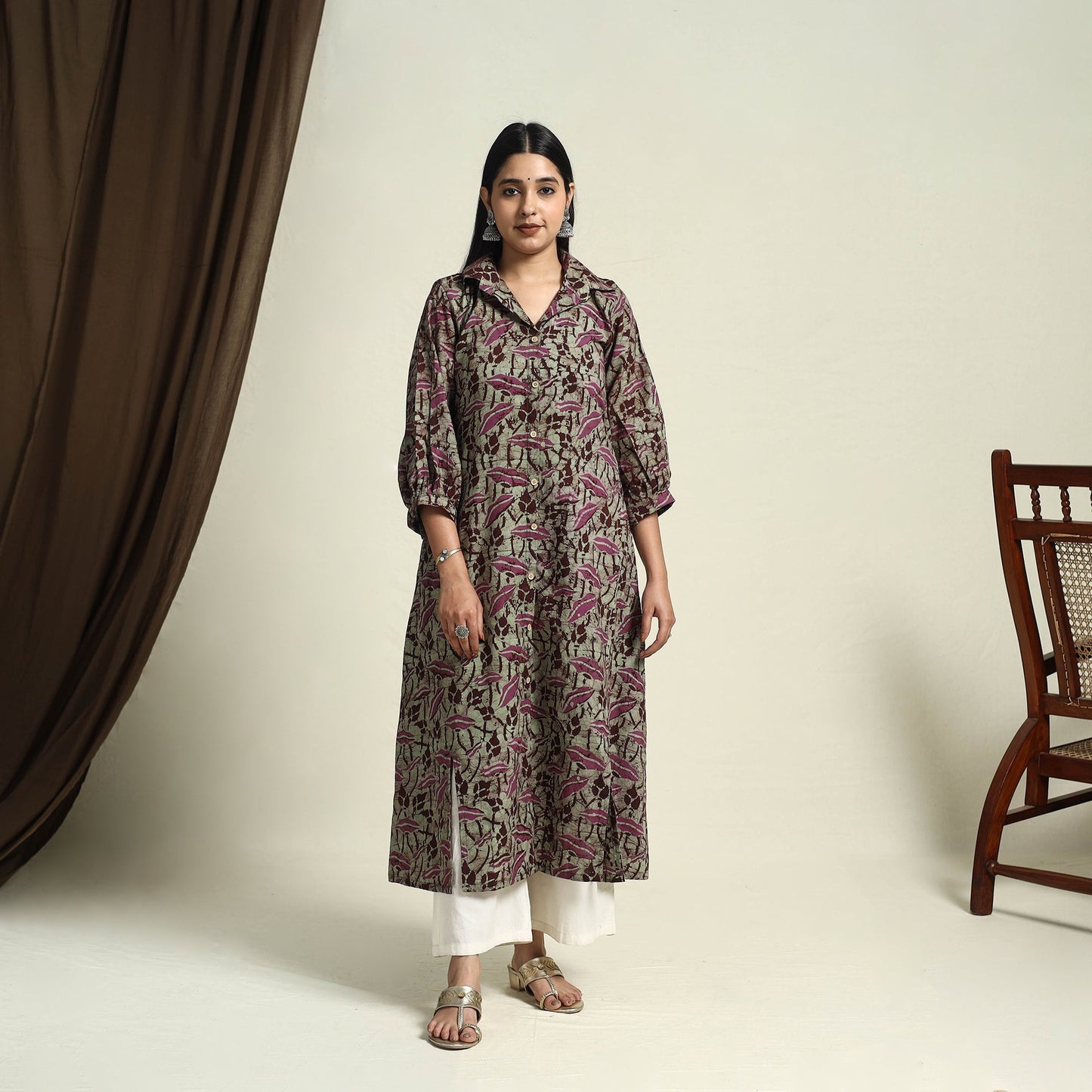 Collared Neck Buttoned Down Green Batik Print Cotton Kurta for Women