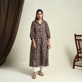 Collared Neck Buttoned Down Green Batik Print Cotton Kurta for Women