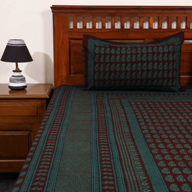 Green - cotton bagh double bedsheet with pillow covers 12