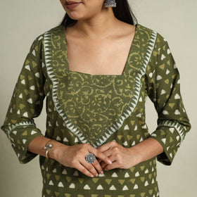 Buy Cotton Green Batik Print Kurta Set