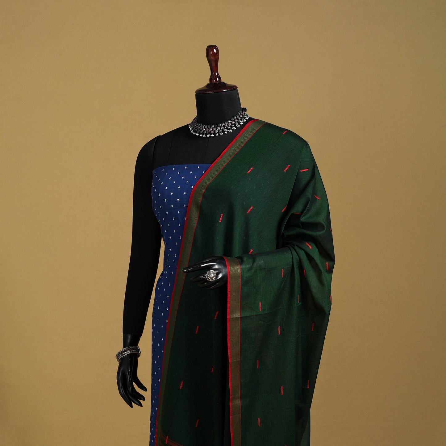 Green - cotton buti jacquard dupatta with thread border 08