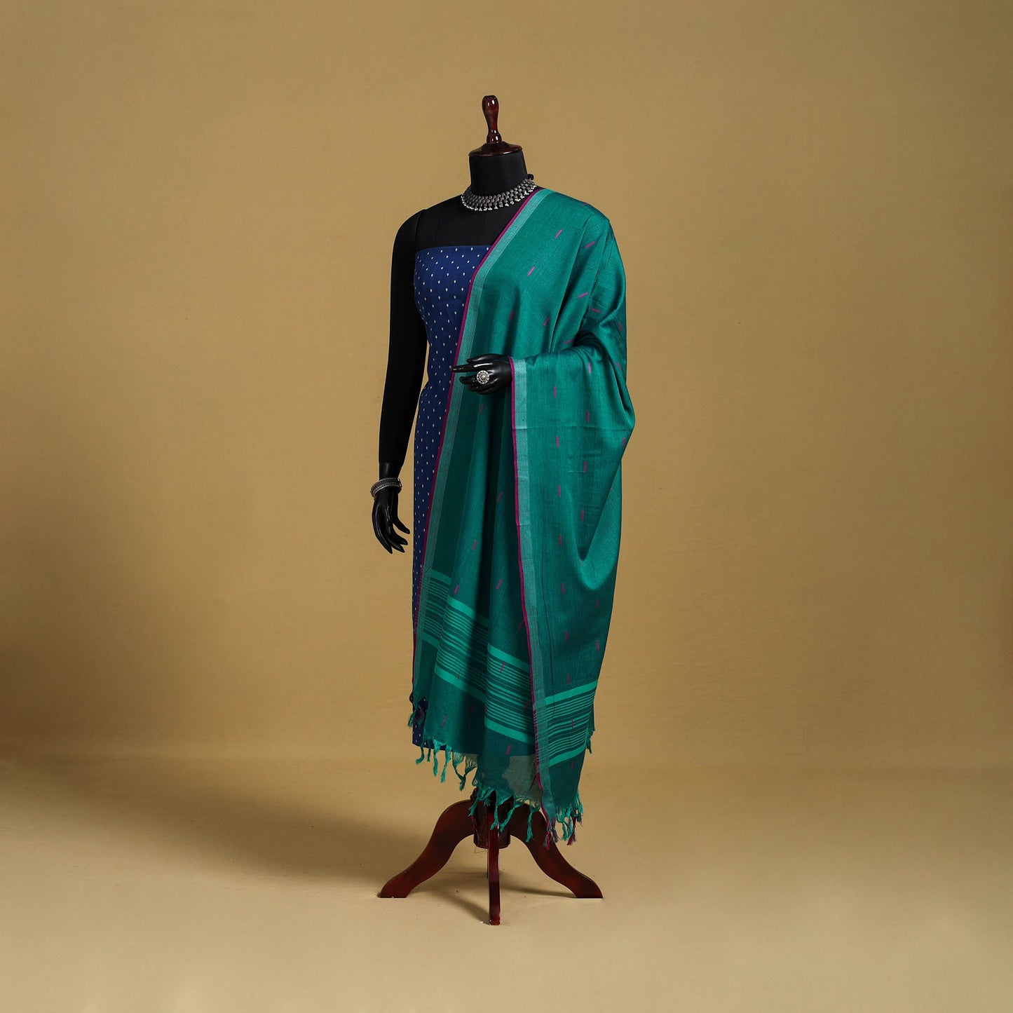 Green - cotton buti jacquard dupatta with thread border 24
