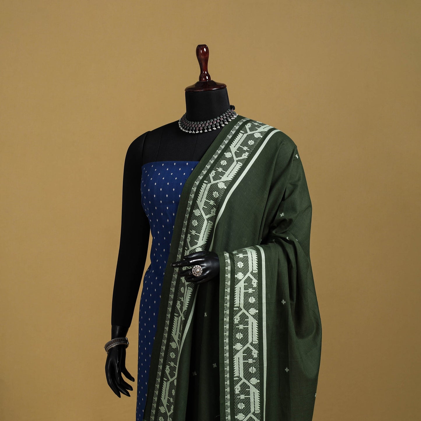 Green - cotton buti jacquard dupatta with thread border 43
