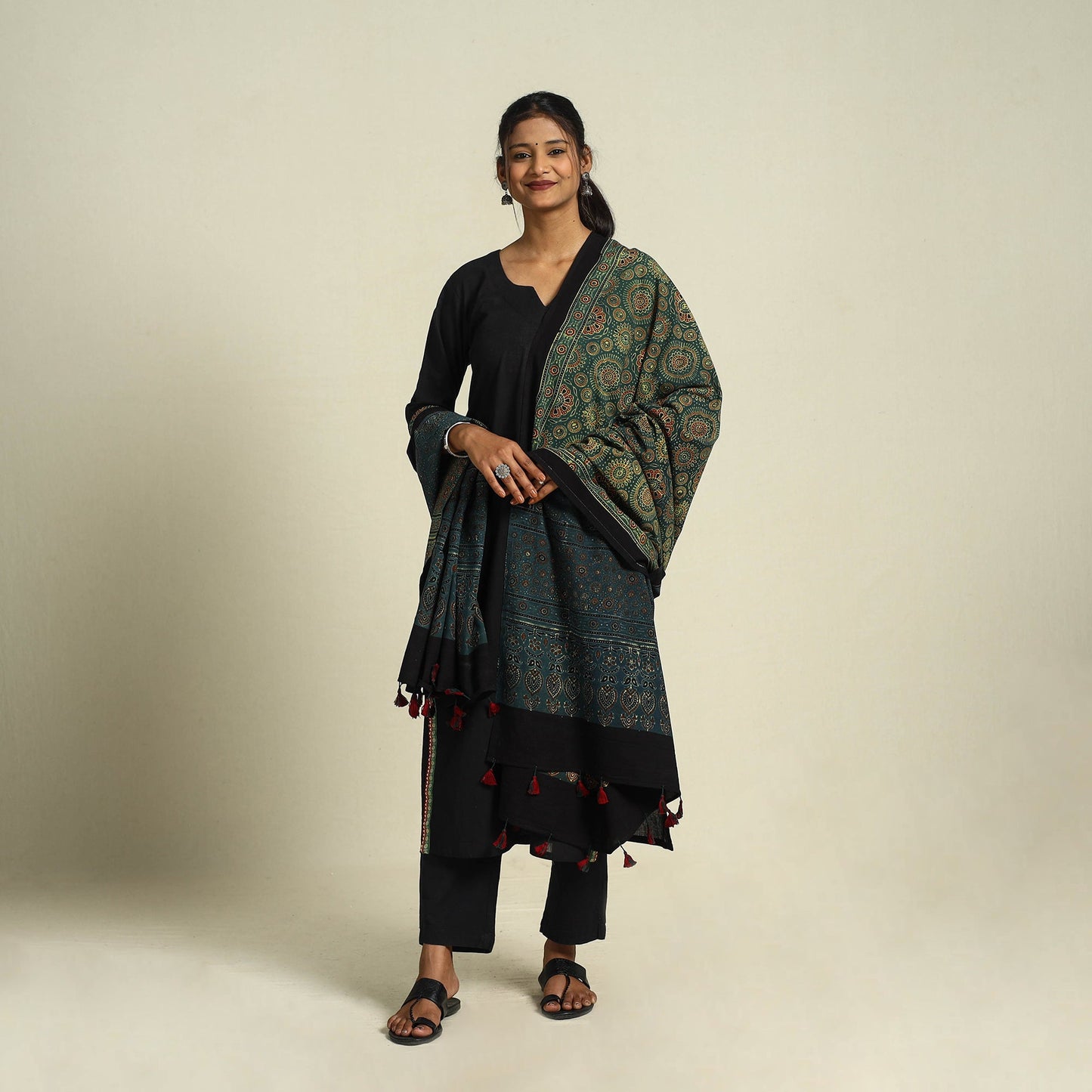 Green - cotton dupatta with tassels 08 - handcrafted