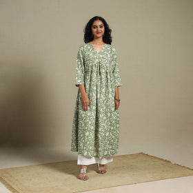 Green - cotton flared sanganeri kurta 12 - s - handcrafted