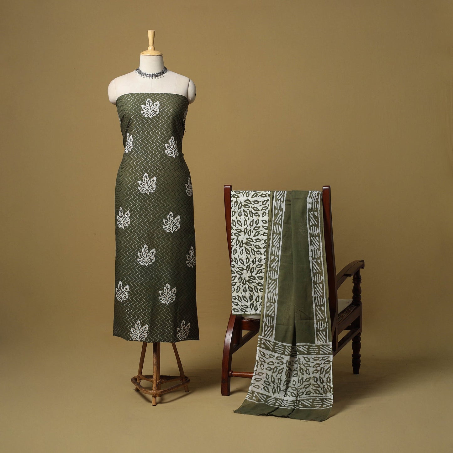 Cotton hand batik 3pc unstitched dress material 05