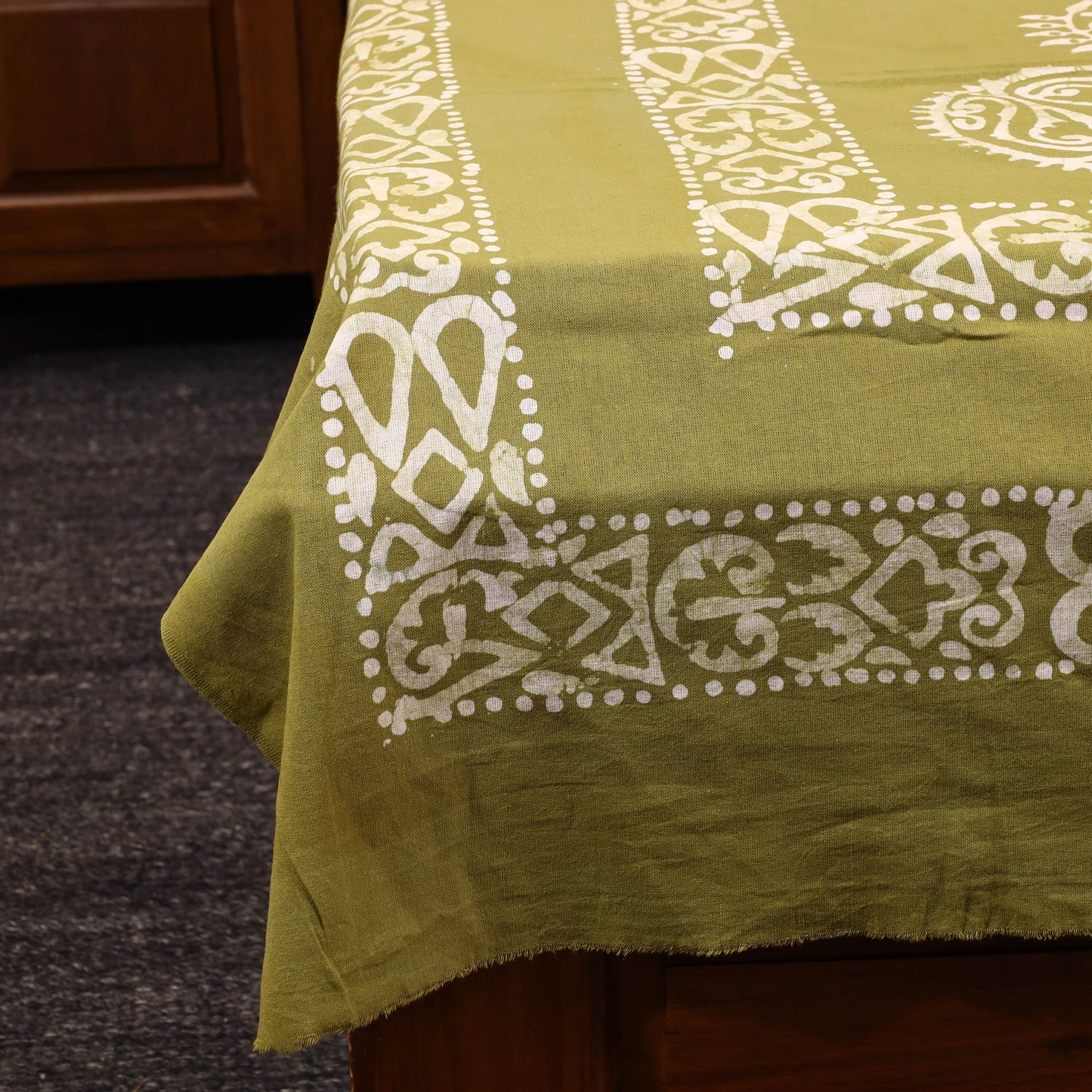 Buy Hand Batik Print Bed Sheet Online at iTokri.com