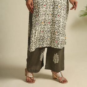 Buy Green Cotton Hand Batik Print Suit Set