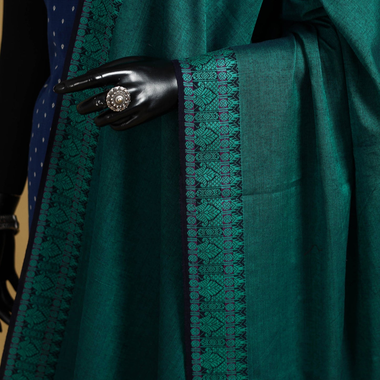 Green - cotton jacquard dupatta with thread border 11