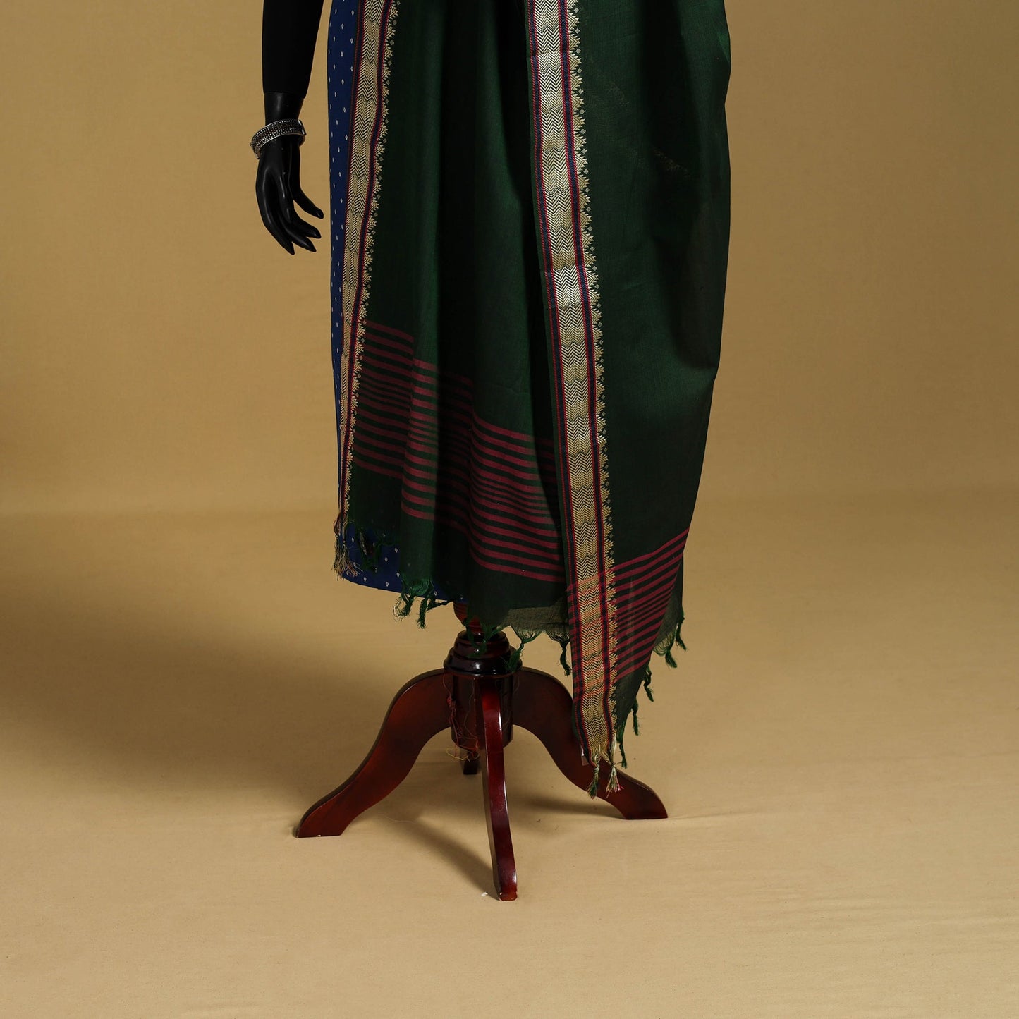 Green - cotton jacquard dupatta with thread border 27