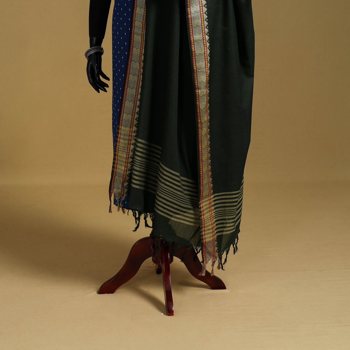 Green - cotton jacquard dupatta with thread border 29