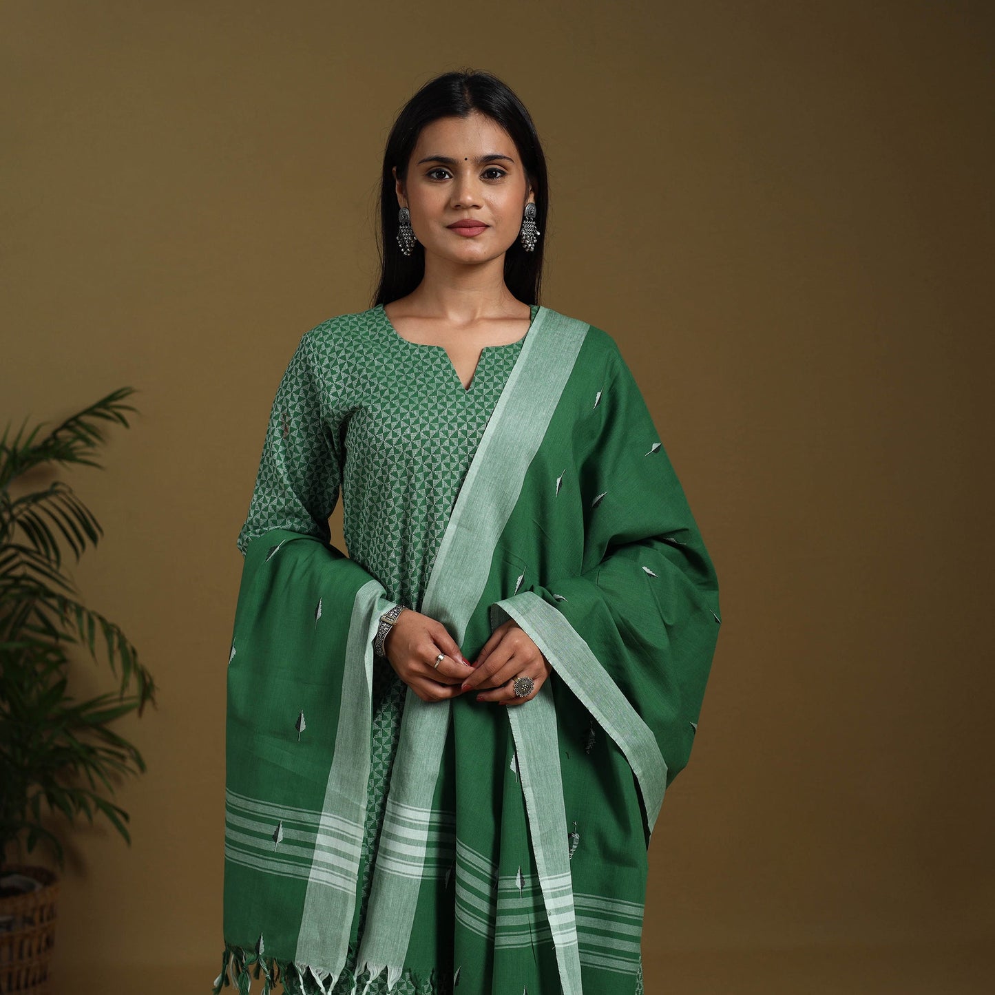Green - cotton jacquard kurta set (set of 3) 01
