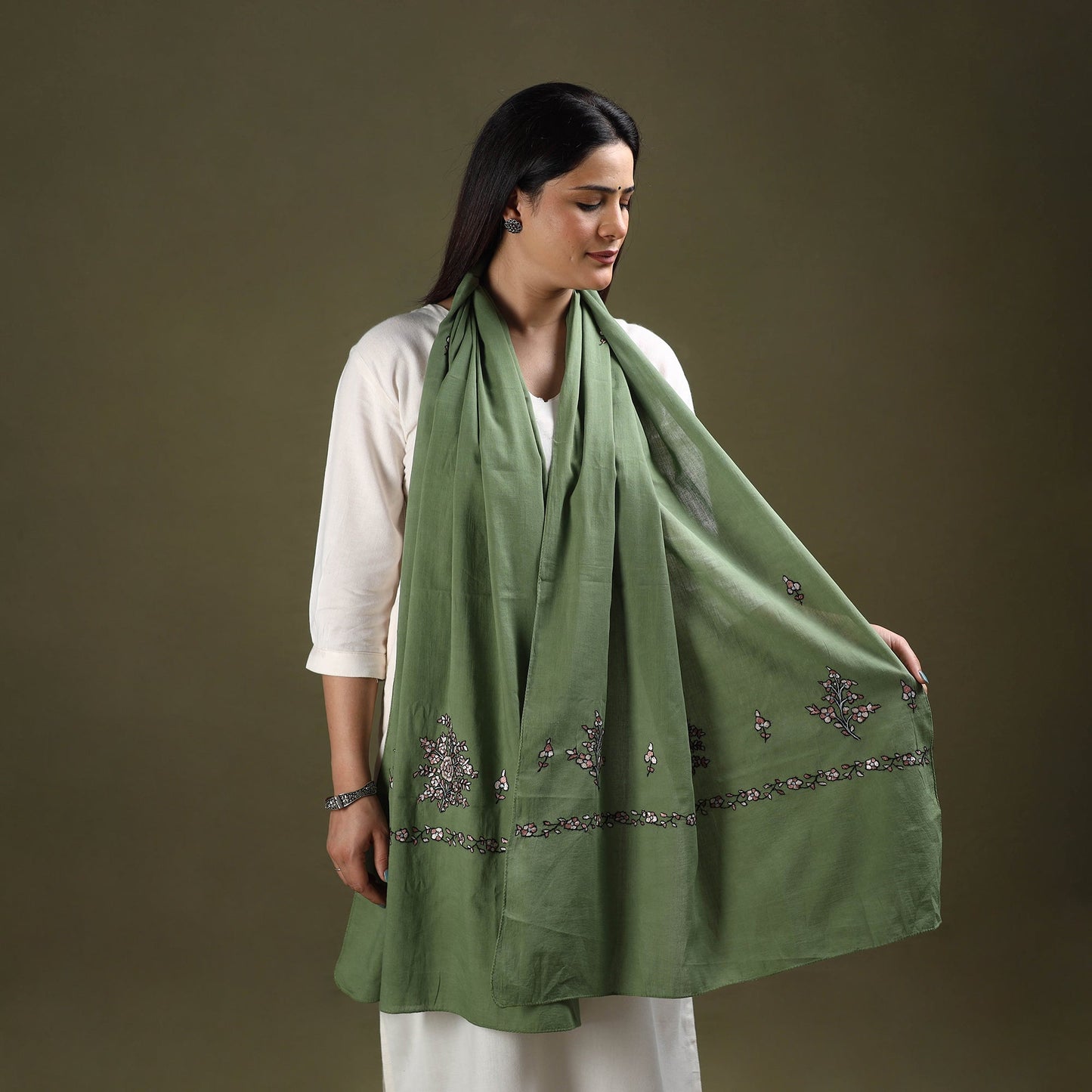 Green - cotton kashida embroidery stole 22 - handcrafted