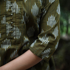 Green Cotton A-Line Pochampally Ikat Kurta for women